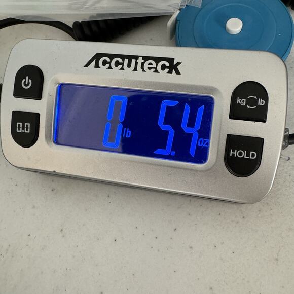 Eileen Fisher 100% Merino Wool Sleeveless Sweater Sz M Olive Green Scoop Neck - Picture 8 of 8